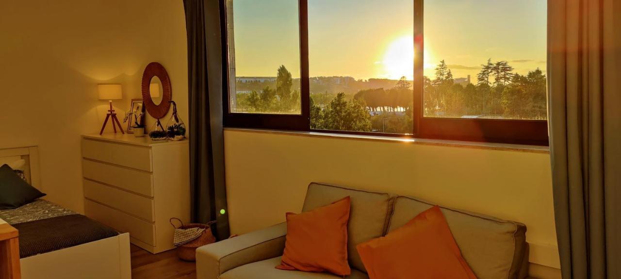 Stylish And Elegant Studio - Best View And Location In Coimbra Downton Exterior foto