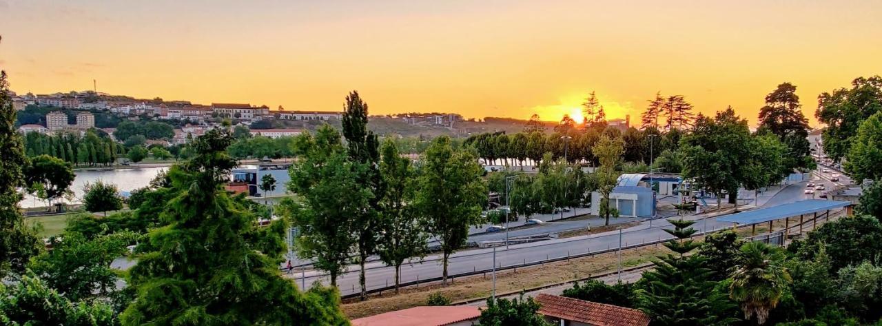 Stylish And Elegant Studio - Best View And Location In Coimbra Downton Exterior foto