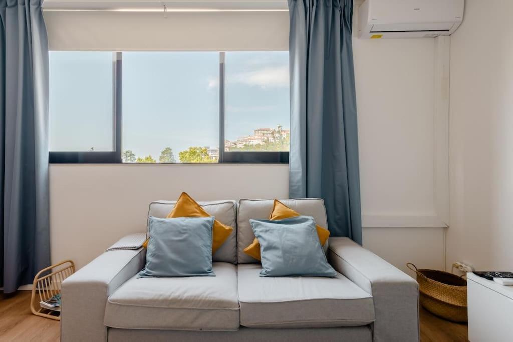 Stylish And Elegant Studio - Best View And Location In Coimbra Downton Exterior foto
